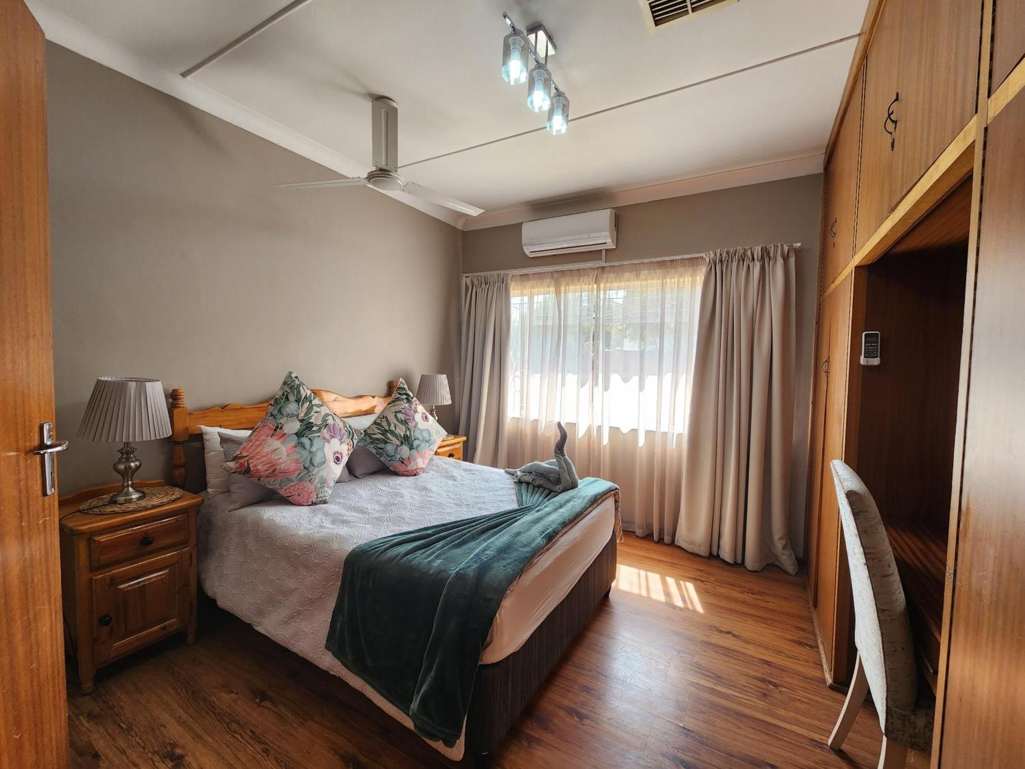 Midway Overnight Rooms Kimberley Exterior photo